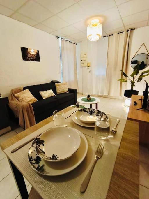 Le Savana Lodge Chanas Ngoại thất bức ảnh